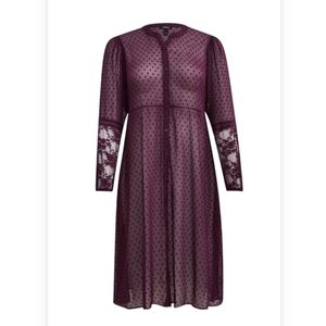 Clip Dot Button Front Maxi Kimono Torrid size 1. (Size 14-16)